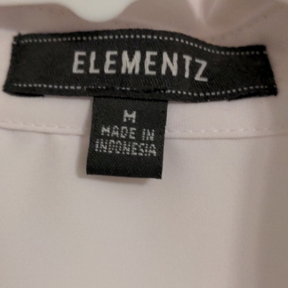 NWOT Elementz women's button up top. - Picture 3 of 4
